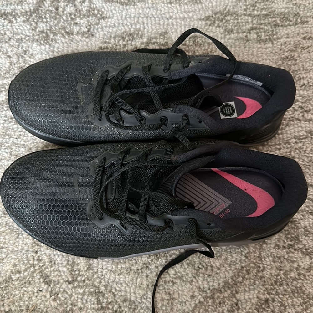 Men’s Nike Metcon shoes